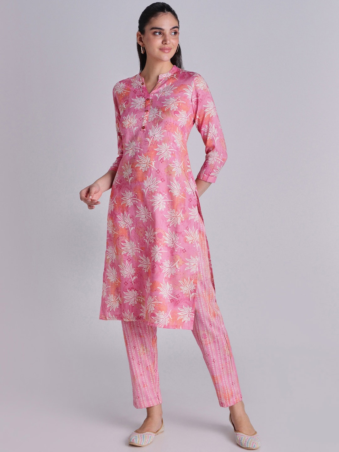

House Of Dharaa Floral Printed Regular Pure Cotton Straight Kurta with Trousers, Pink