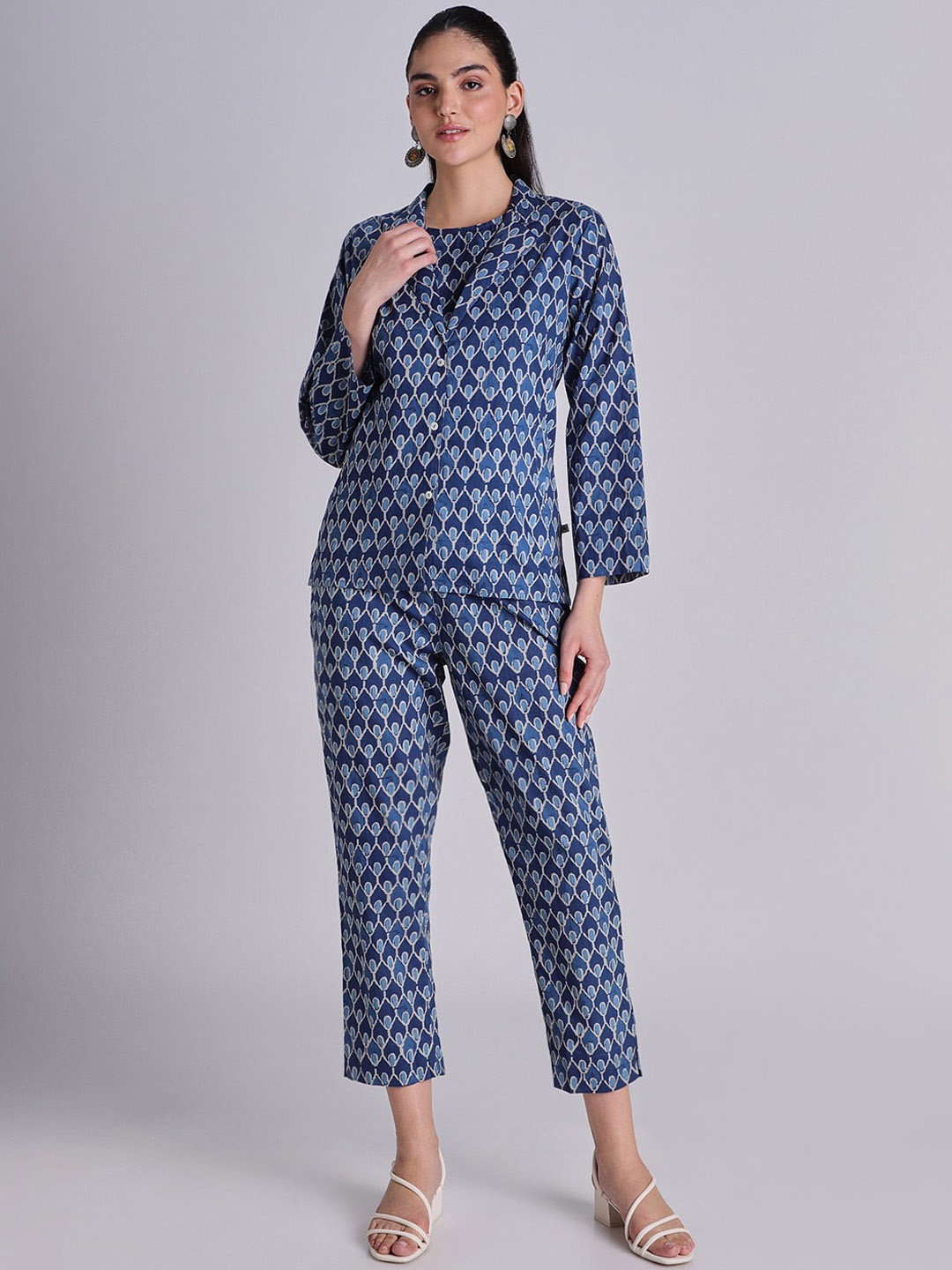 

House Of Dharaa Geometric Printed Pure Cotton Crop Top With Trousers & Jacket, Blue