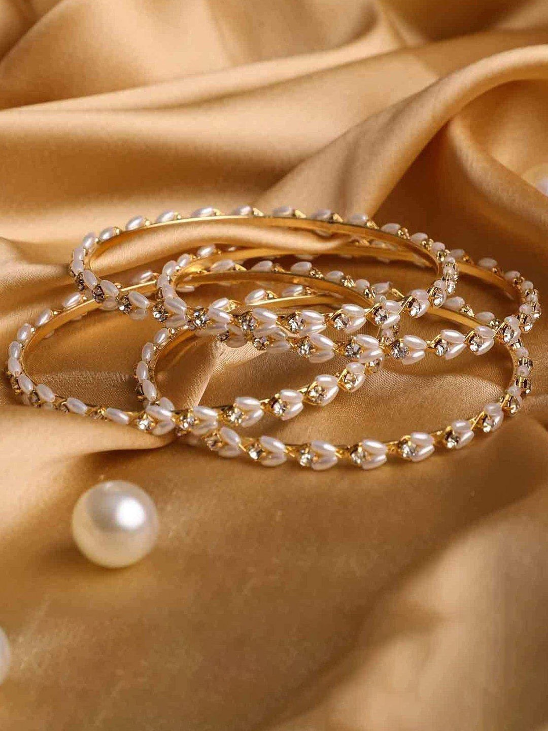 

leshya Set Of 4 Pearl-Beaded Bangles, Gold