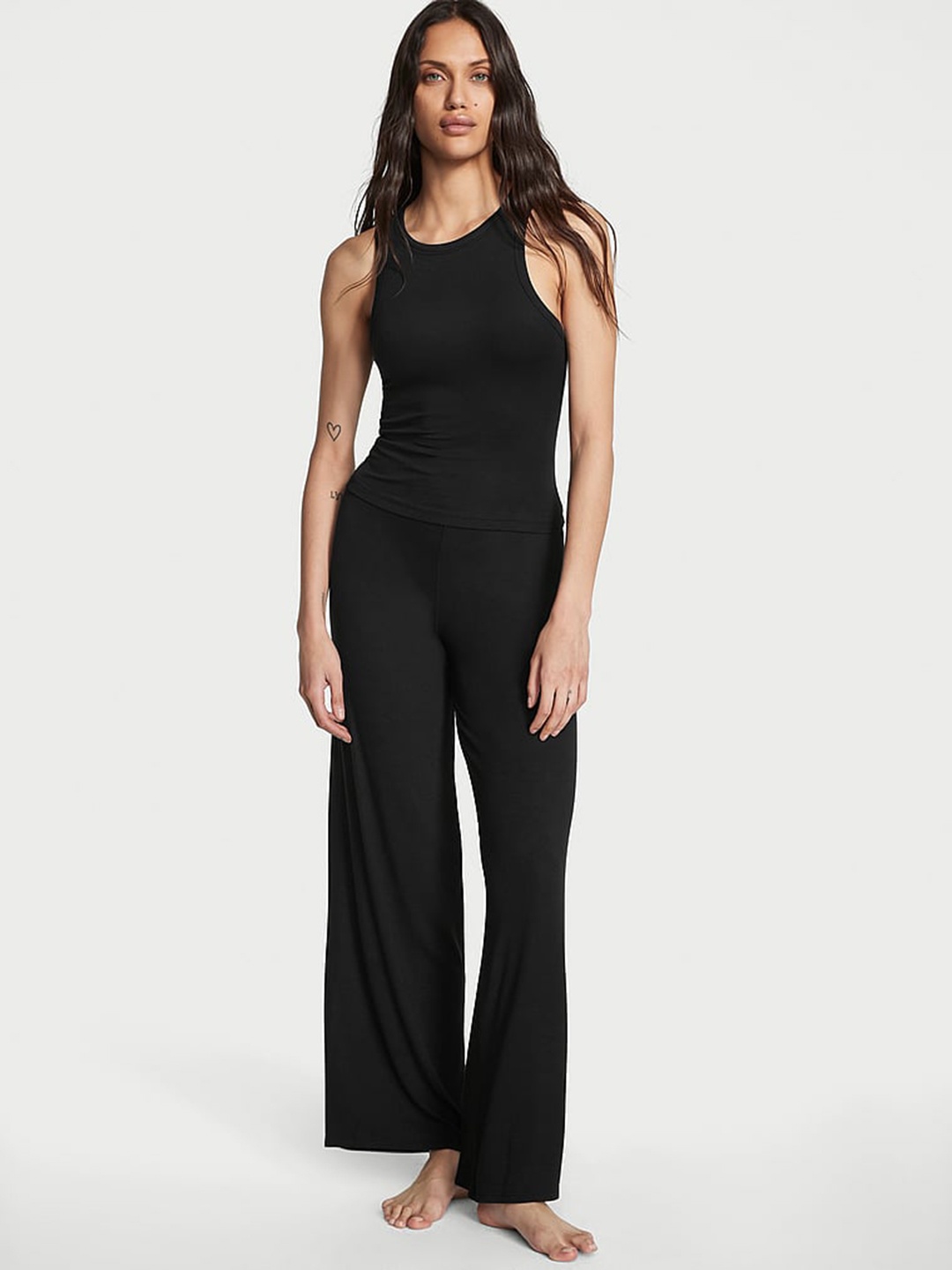 

Victoria's Secret Round Neck Night suit, Black