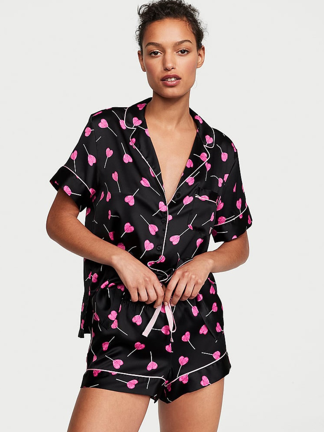 

Victoria's Secret Conversational Printed Satin Night Suit, Black