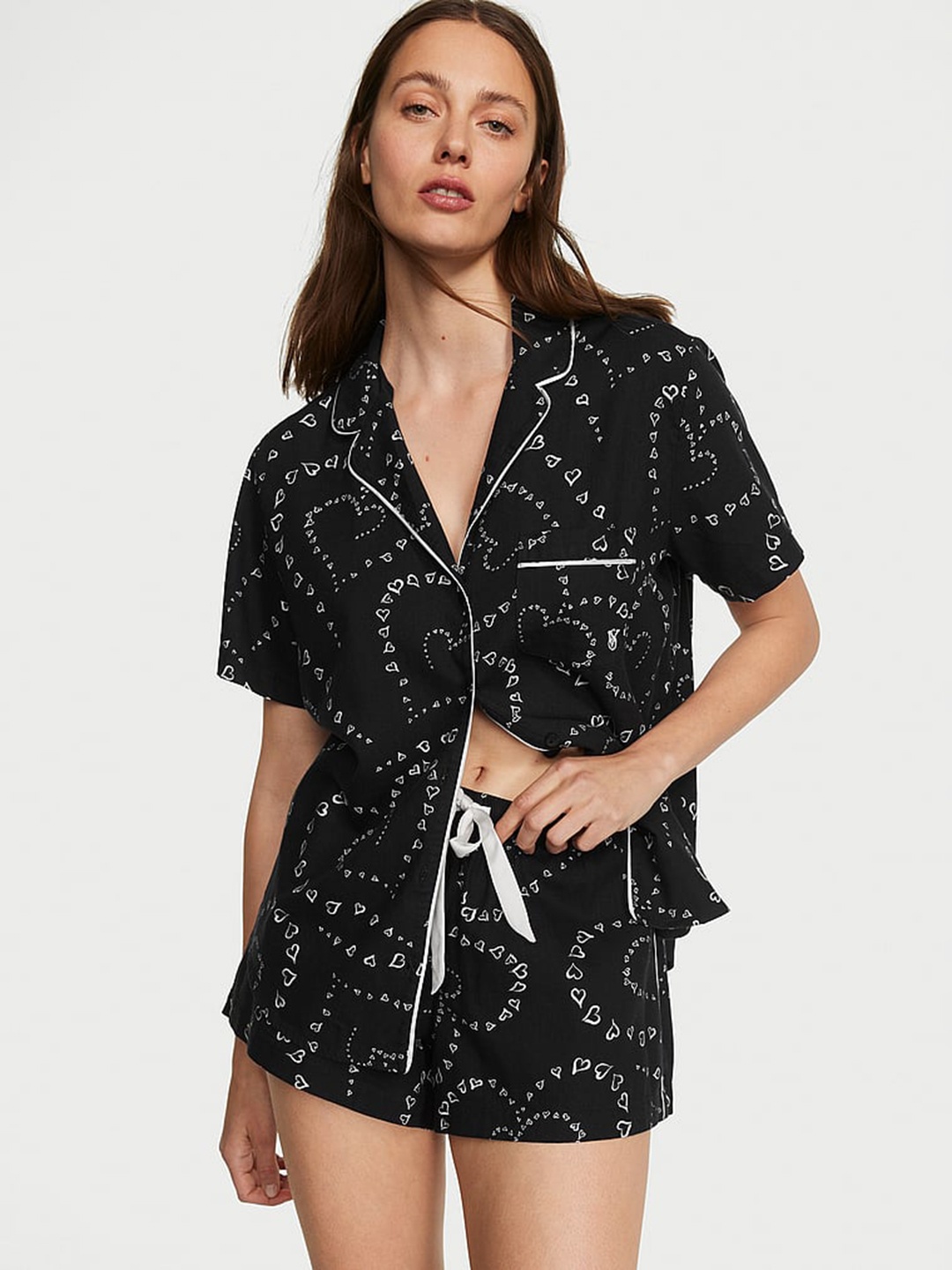 

Victoria's Secret Conversational Printed Night Suit, Black