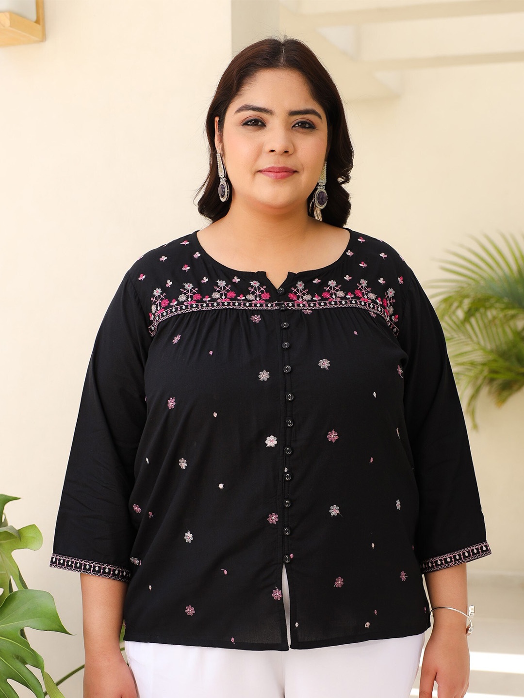 Juniper Plus Size Floral Embroidered Tunic, Black