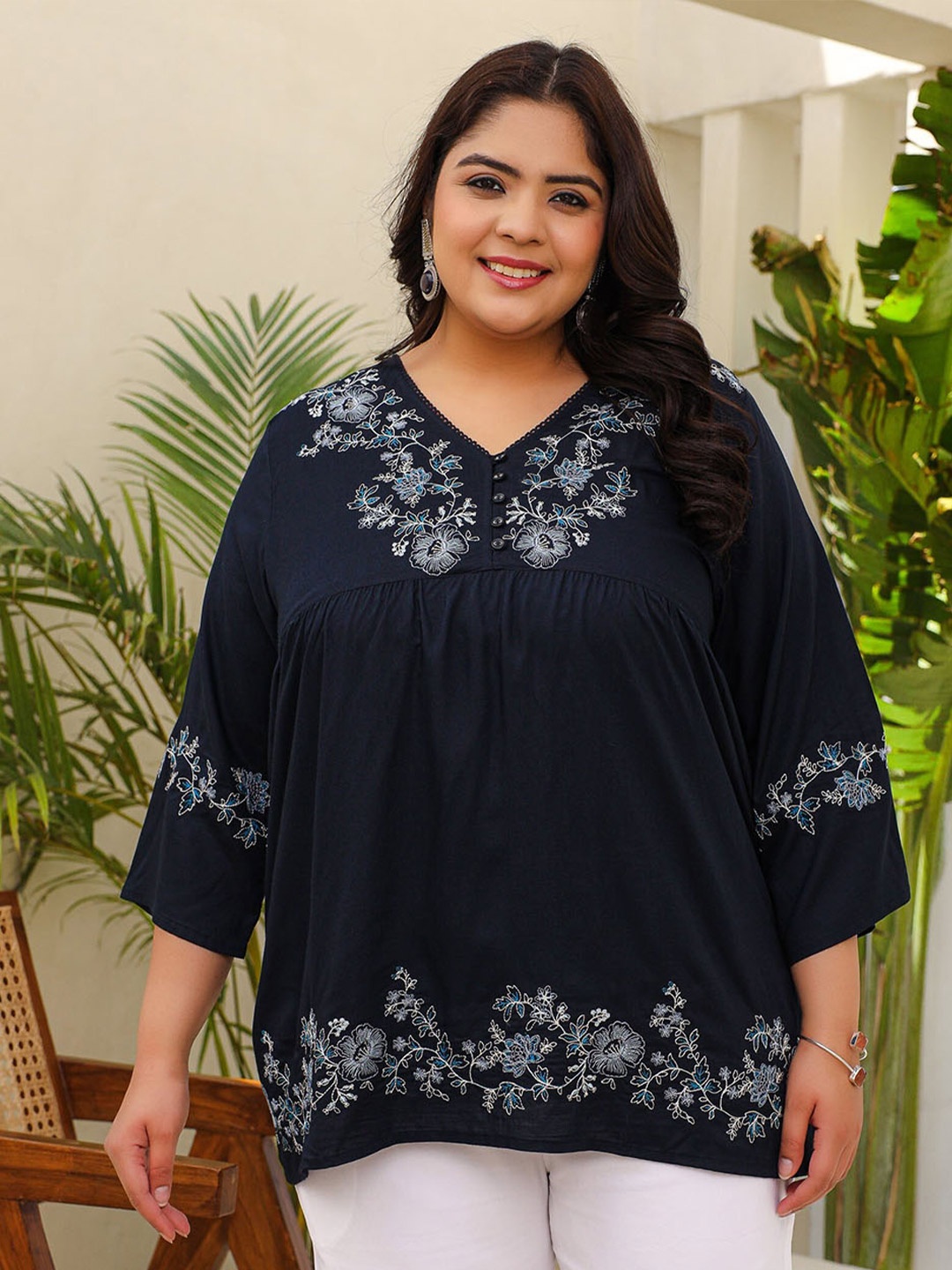 

Juniper Plus Size Floral Embroidered Tunic, Navy blue