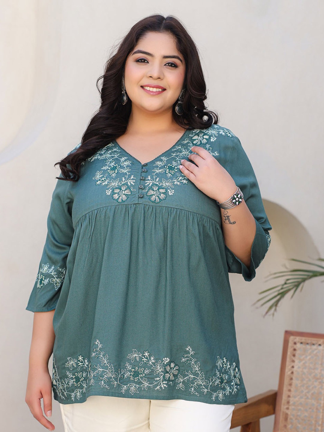 

Juniper Plus Size Floral Embroidered Tunic, Green
