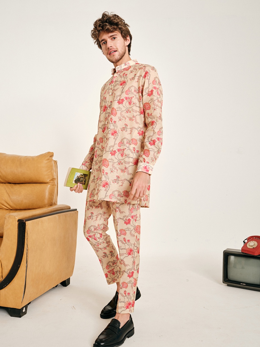 

Project Bandi Floral Printed Mandarin Collar Chanderi Cotton Kurta with Pyjamas Set, Beige