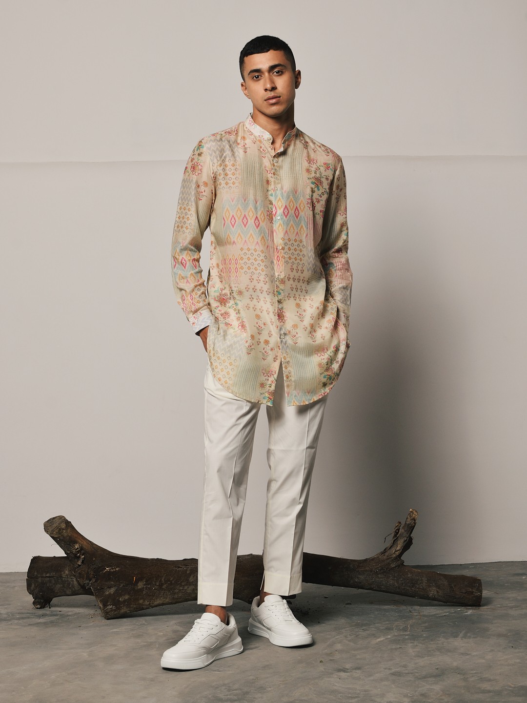 

Project Bandi Mandarin Collar Floral Printed Regular Straight Kurta with Trousers, Green