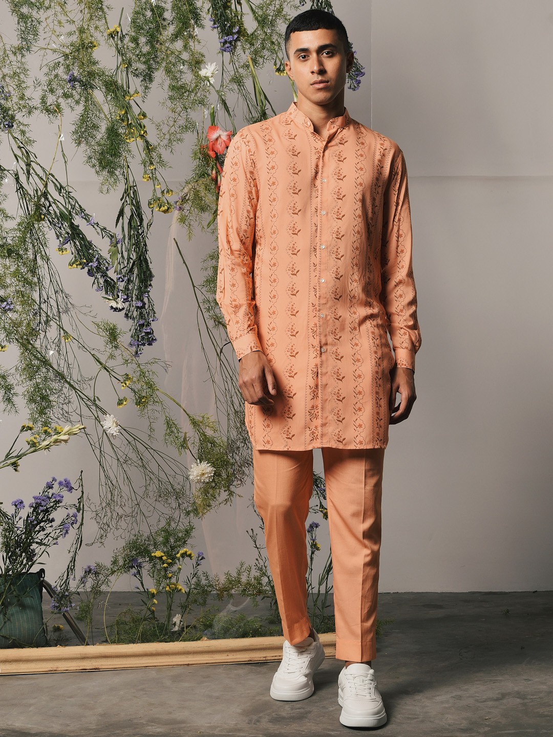 

Project Bandi Floral Printed Regular Straight Kurta with Trousers, Peach