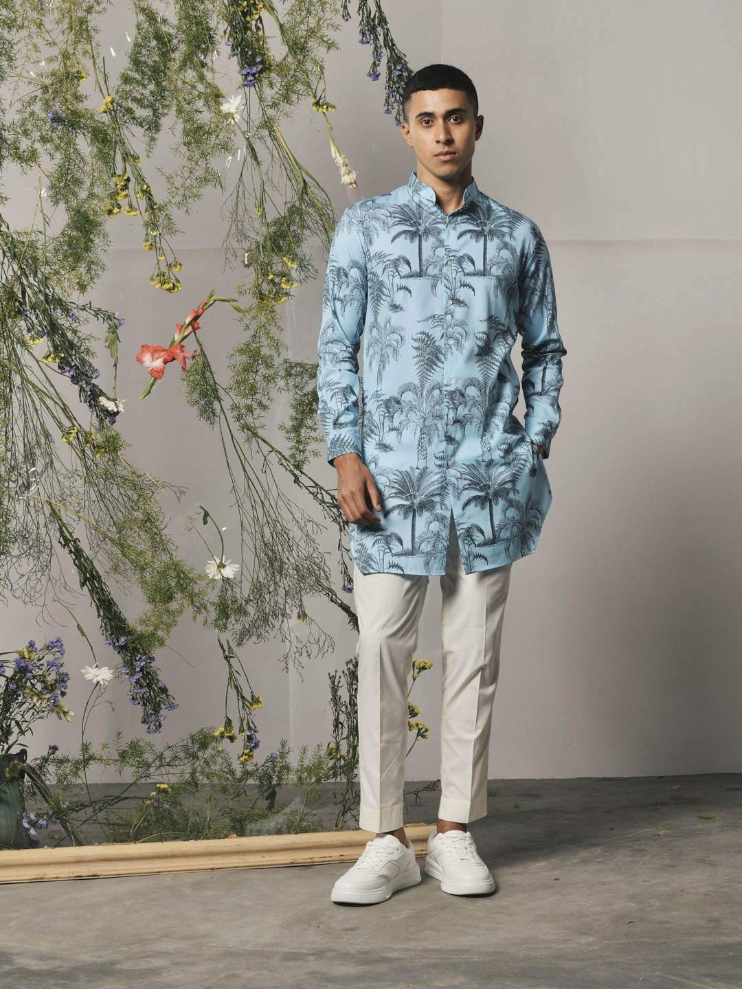 

Project Bandi Tropical Printed Band Collar Kurta with Trousers, Blue