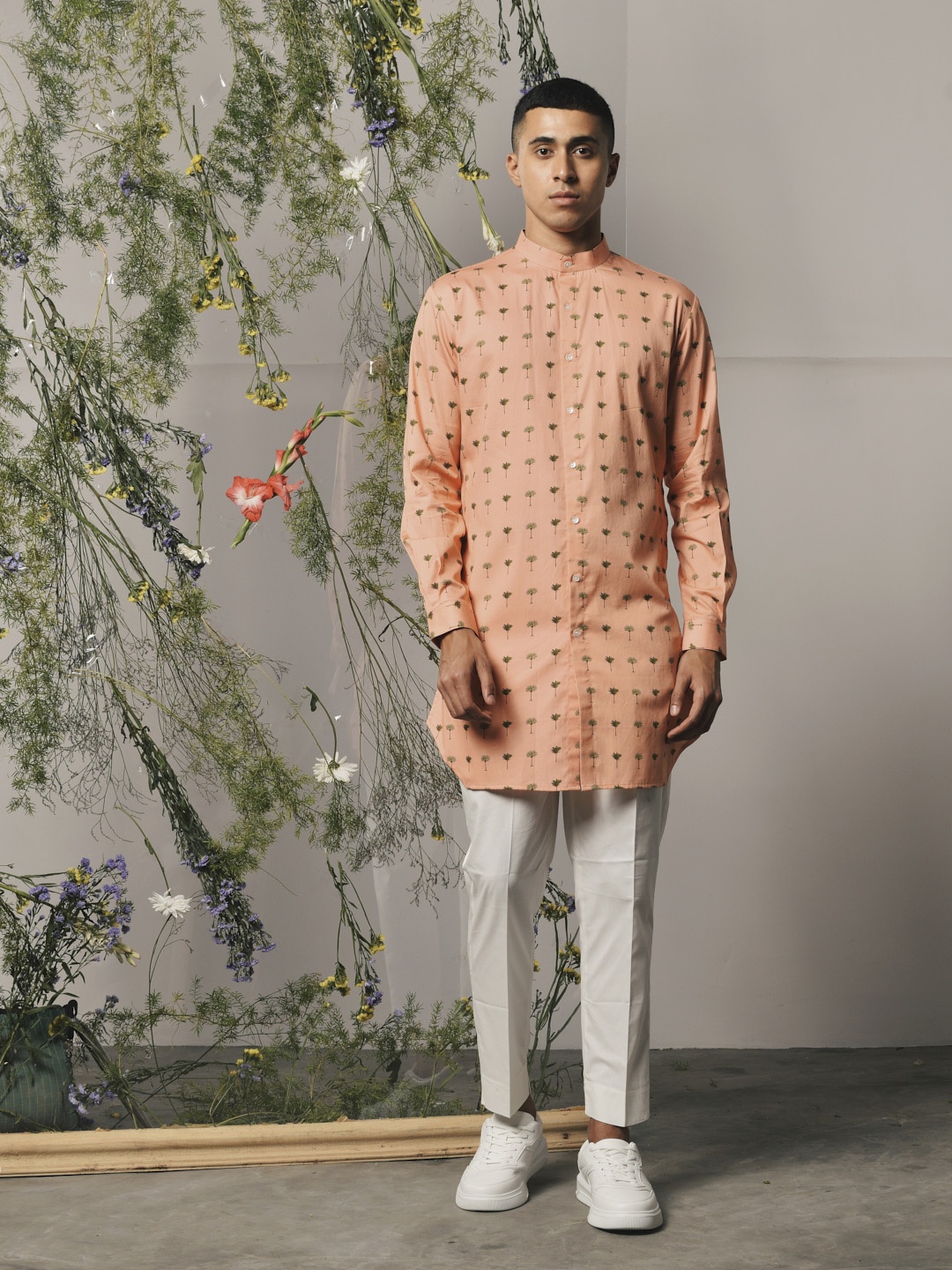 

Project Bandi Floral Printed Band Collar Regular Straight Kurta With Trousers, Peach