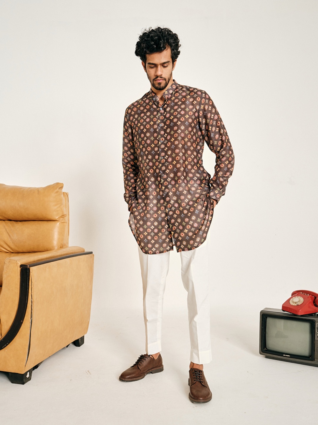 

Project Bandi Geometric Printed Mandarin Collar Straight Kurta With Trouser, Charcoal