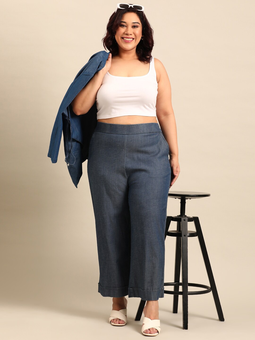 

The Pink Moon Plus Size Women Mid Rise Trousers, Blue