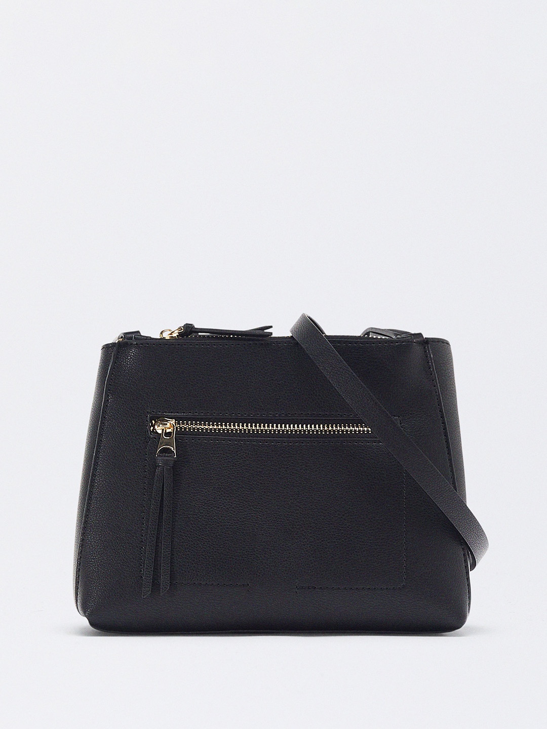 

PARFOIS Structured Sling Bag, Black