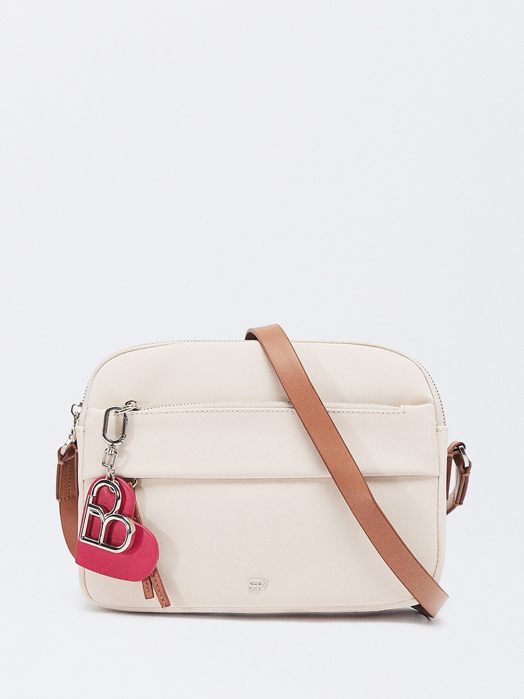 

PARFOIS Structured Sling Bag, Off white