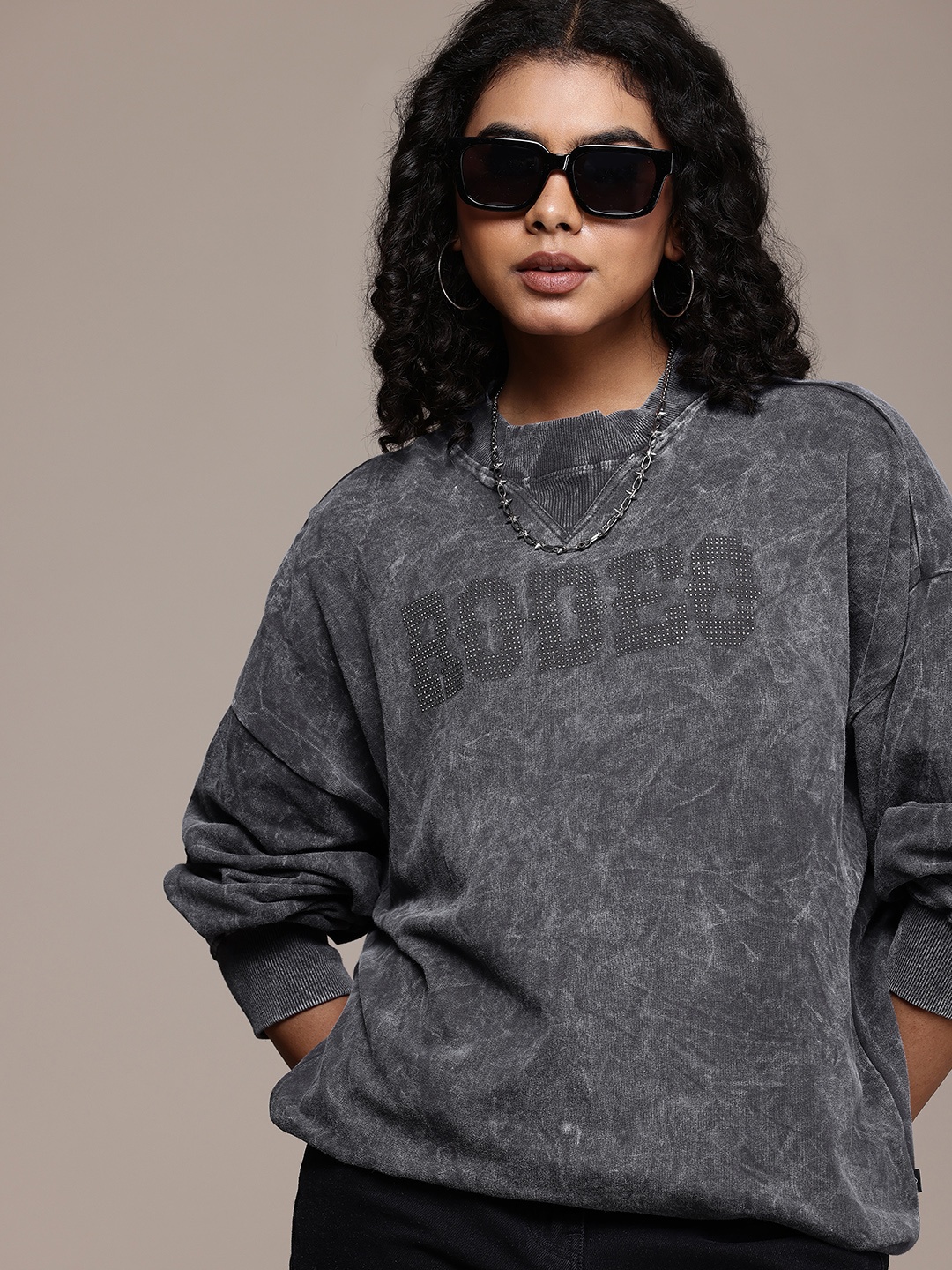 

The Roadster Life Co. Dyed Effect Embellished Pure Cotton Pullover Sweatshirt, Grey