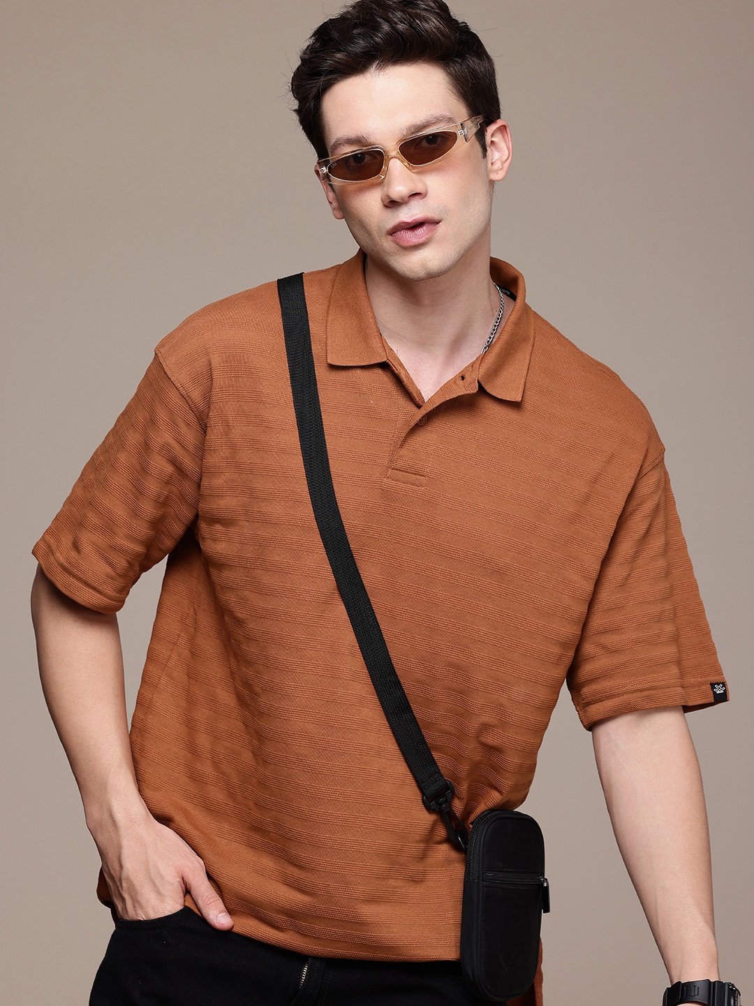

WROGN Self Design Striped Polo Collar Drop-Shoulder Sleeves Oversized T-shirt, Brown