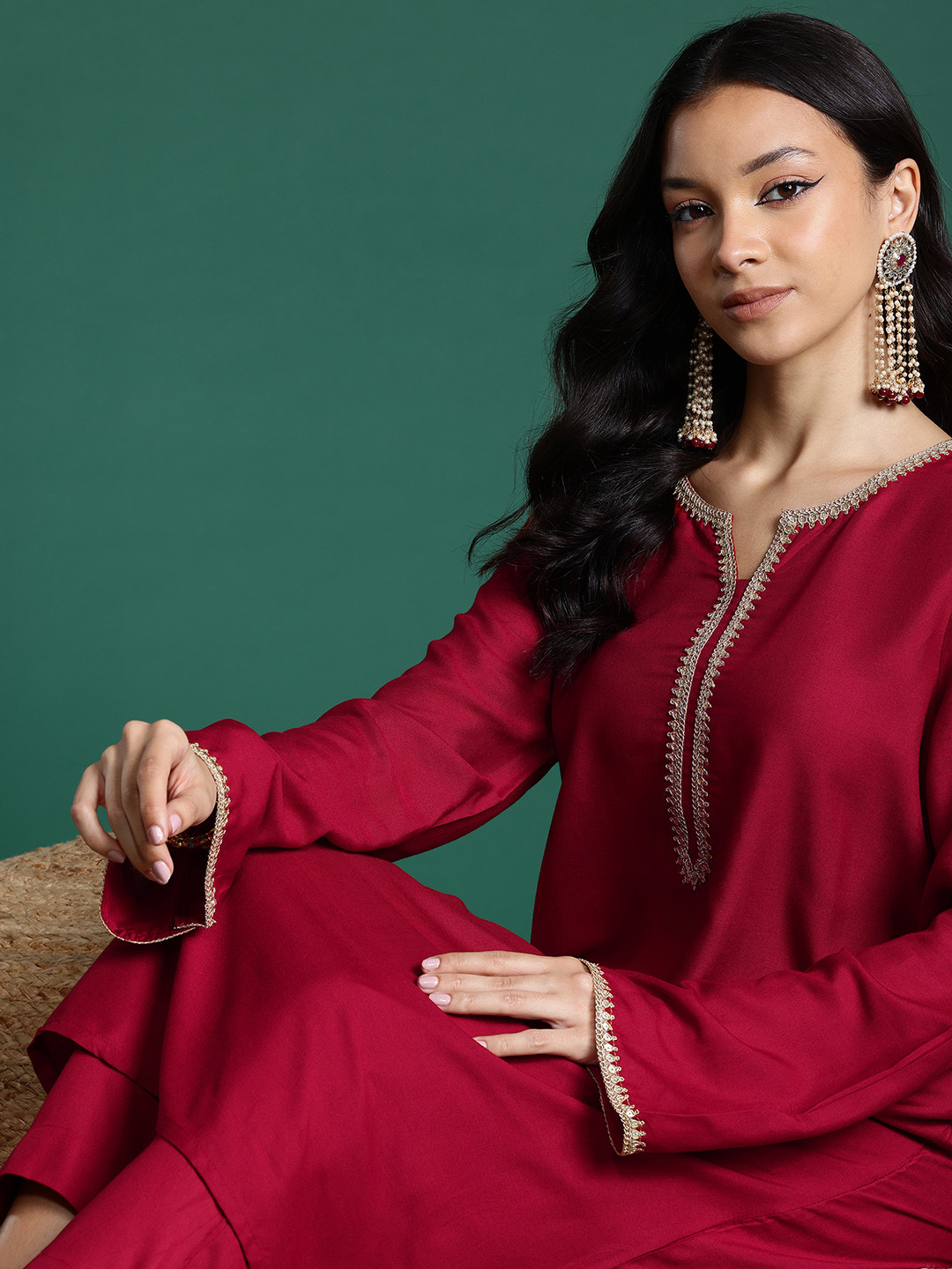 

Sangria Sequinned Flared Sleeve Kurta with Trousers, Maroon