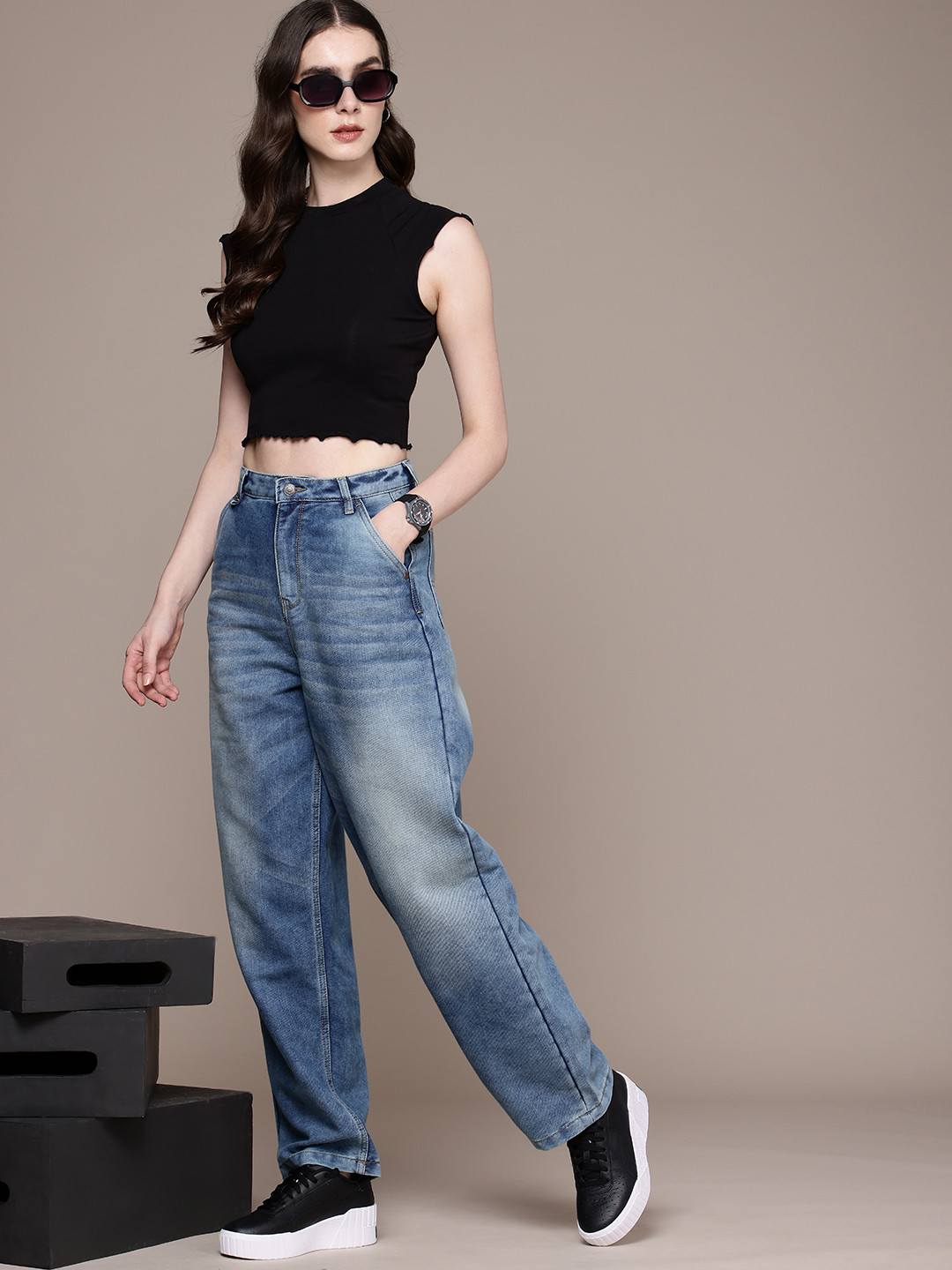 

The Roadster Life Co. Women Skater Fit High-Rise Heavy Fade Jeans, Blue