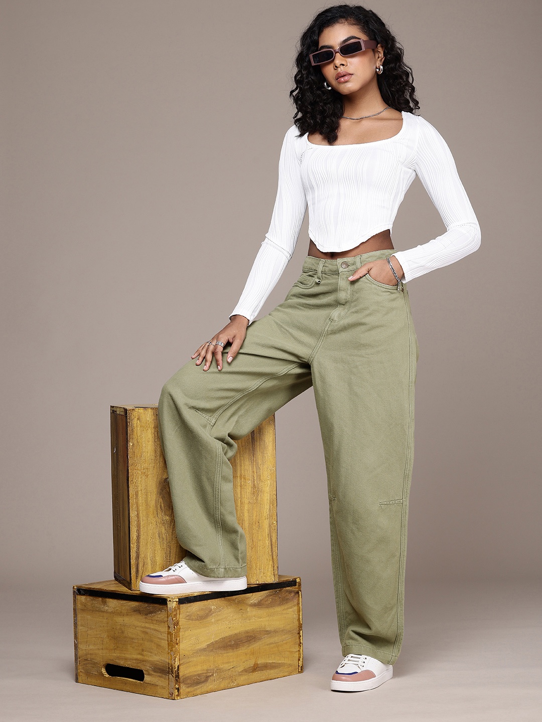 

The Roadster Life Co. Women Skater Fit High-Rise Jeans, Green