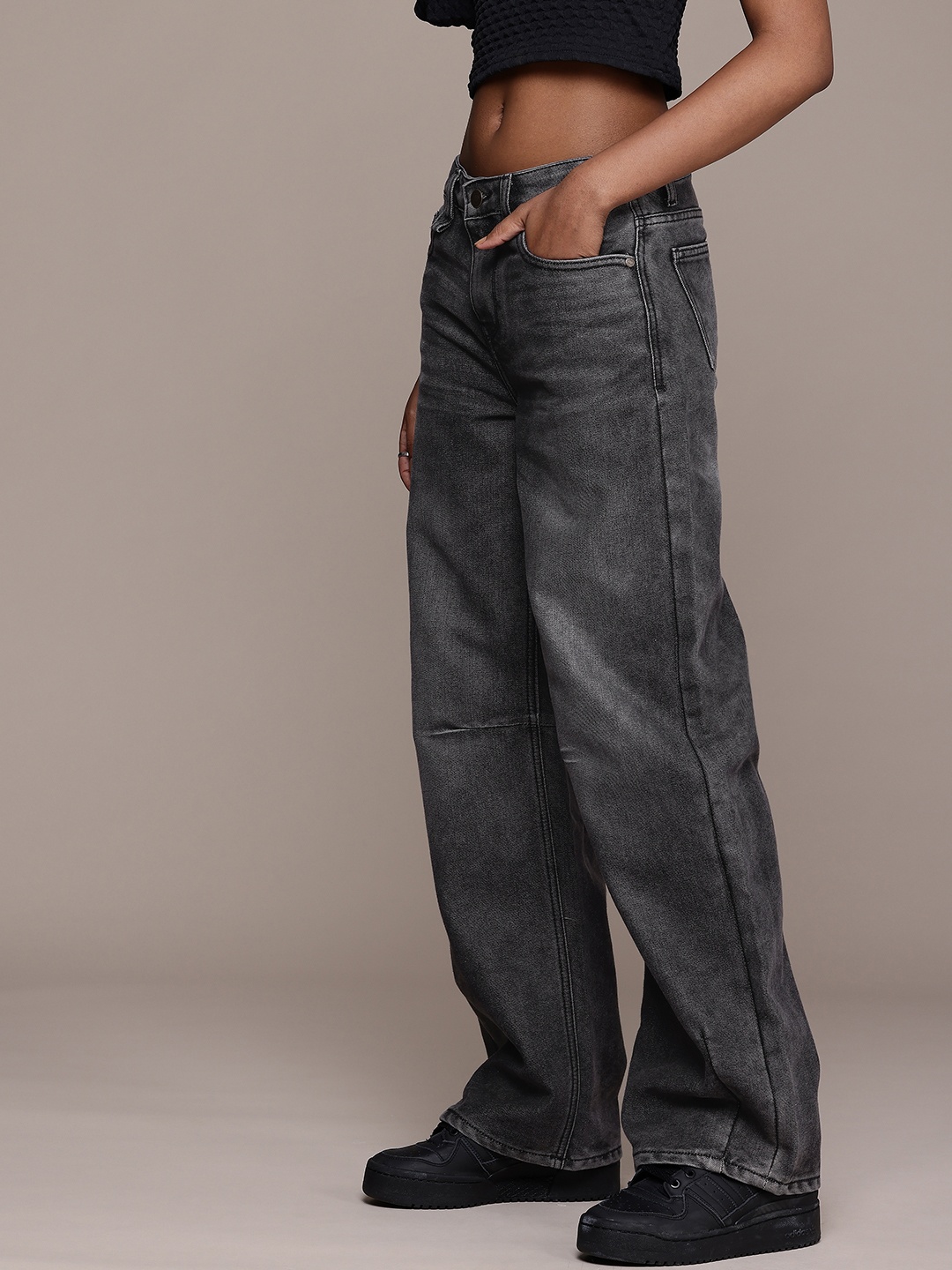 

The Roadster Life Co. Women 90s Baggy Fit Low-Rise Heavy Fade Jeans, Grey