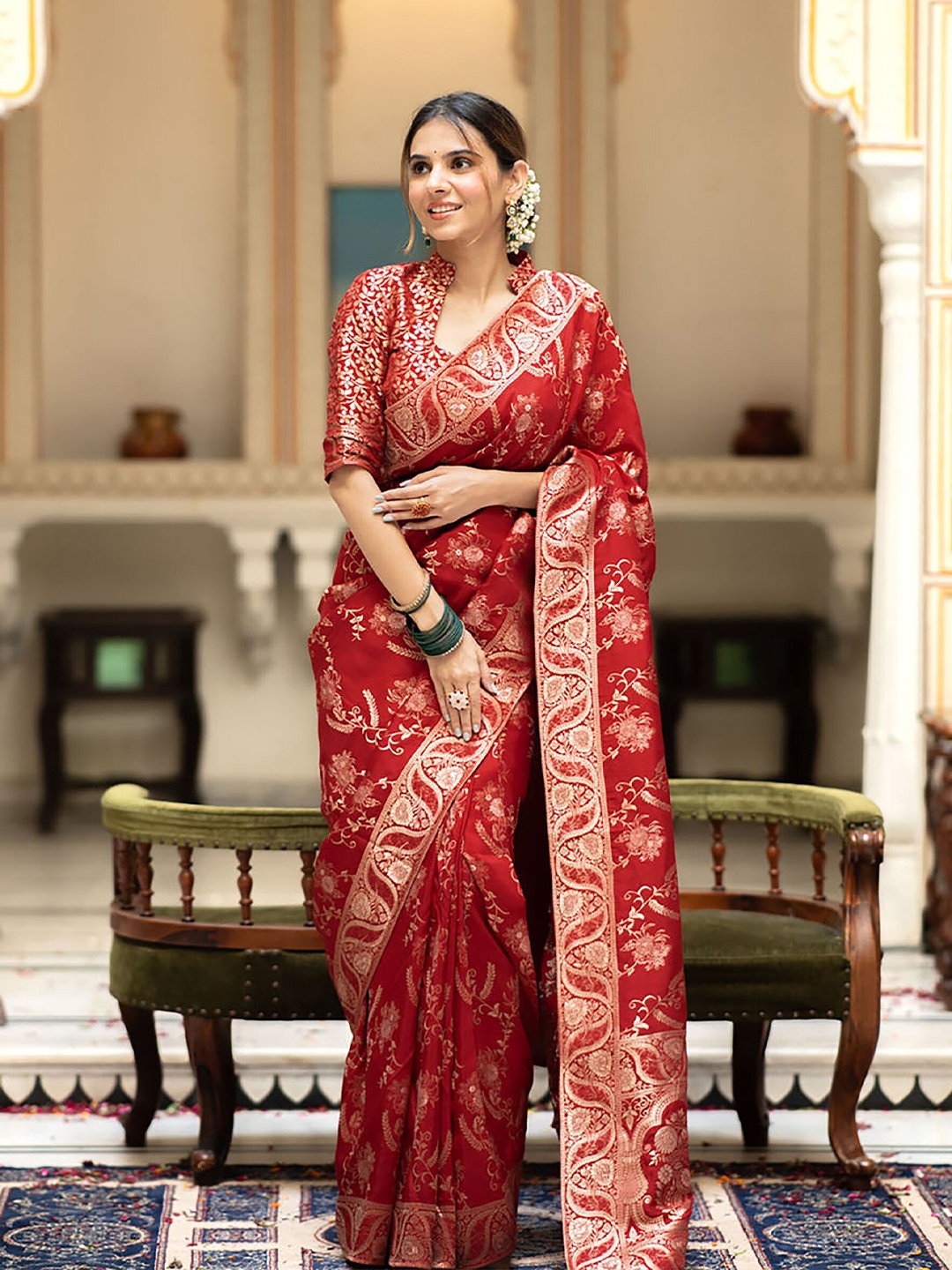 

KALINI Ethnic Motifs Zari Silk Blend Banarasi Saree, Red