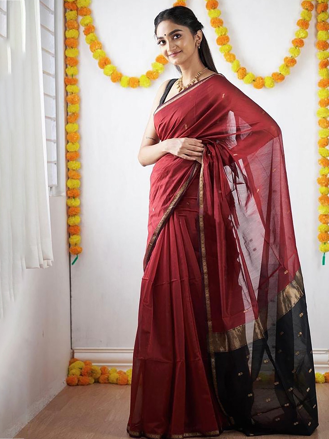 

KALINI Woven Design Zari Silk Blend Banarasi Saree, Red