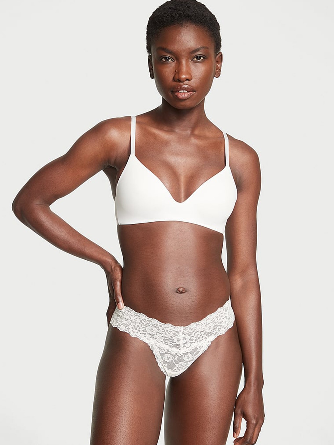 

Victoria's Secret The Lacie Posey Self-Design Thong Briefs 1122002034Y5, White