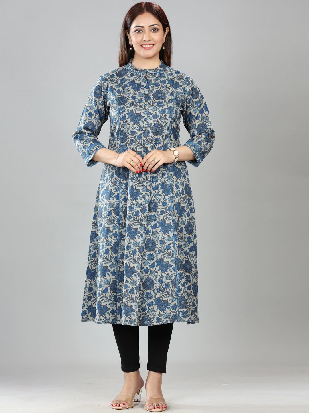 

COTTON CULTURE Floral Printed Mandarin Collar Three-Quarter Sleeves A-line Kurta, Navy blue