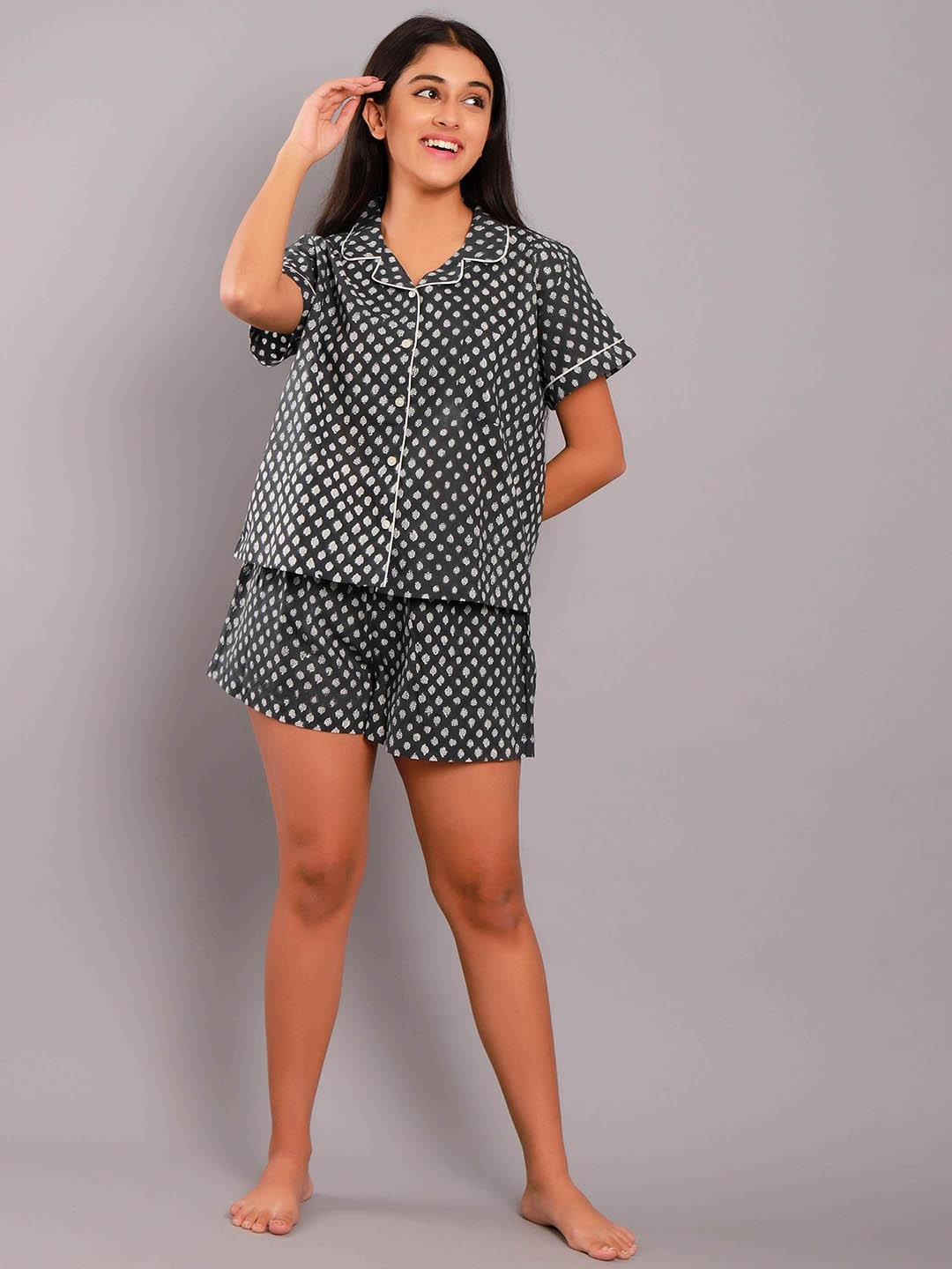 

ETC Black Ethnic Motifs Printed Pure Cotton Shirt & Shorts
