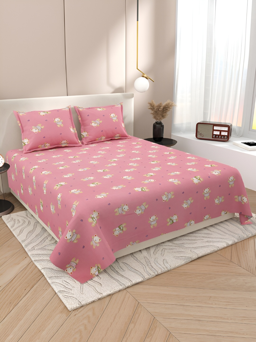 

Aura Pink & Beige Flora Printed Cotton 220 TC King Bedsheet with 2 Pillow Covers