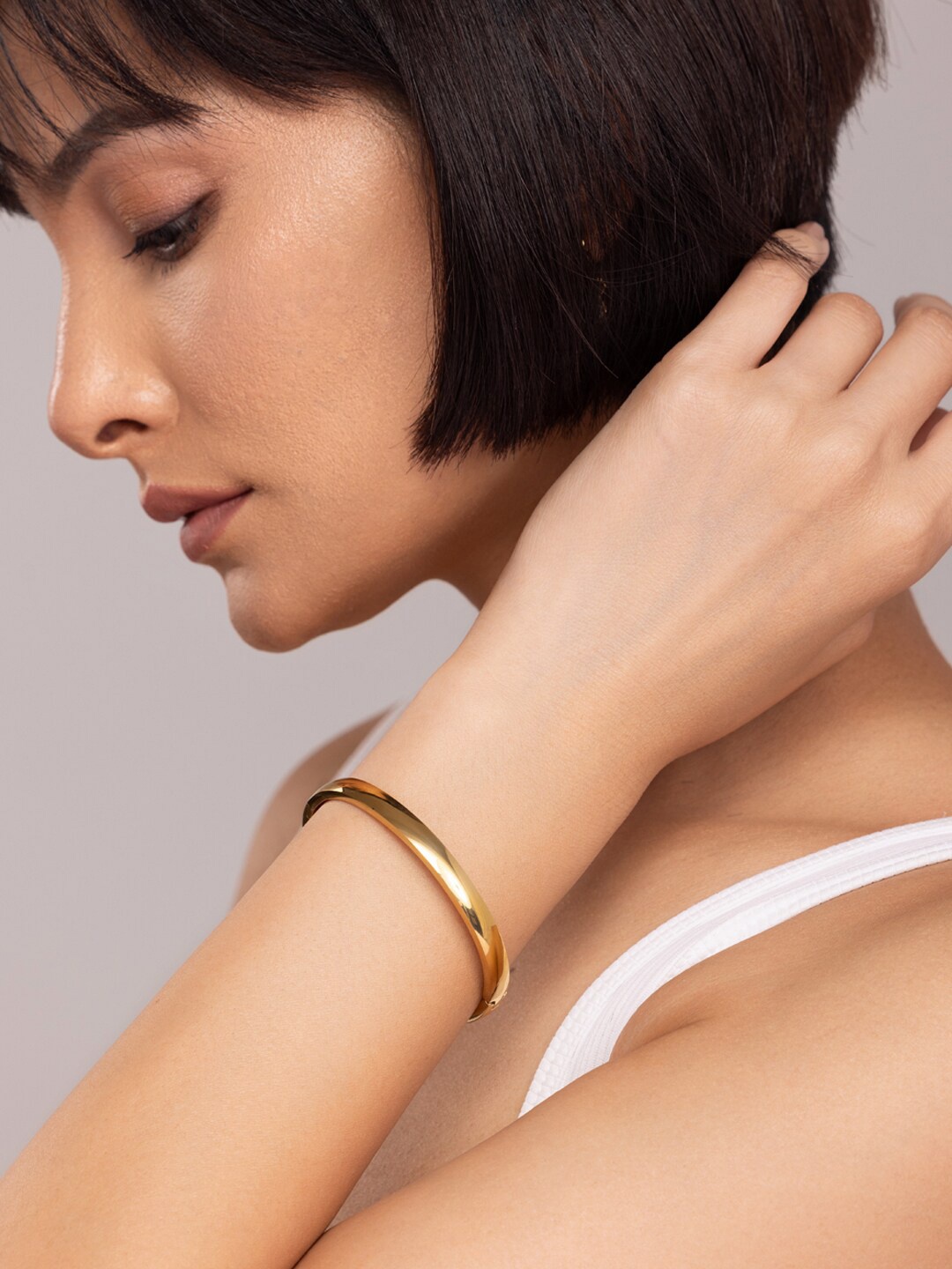 

PALMONAS Gold-Plated Anti Tarnish Bangle-Style Bracelet