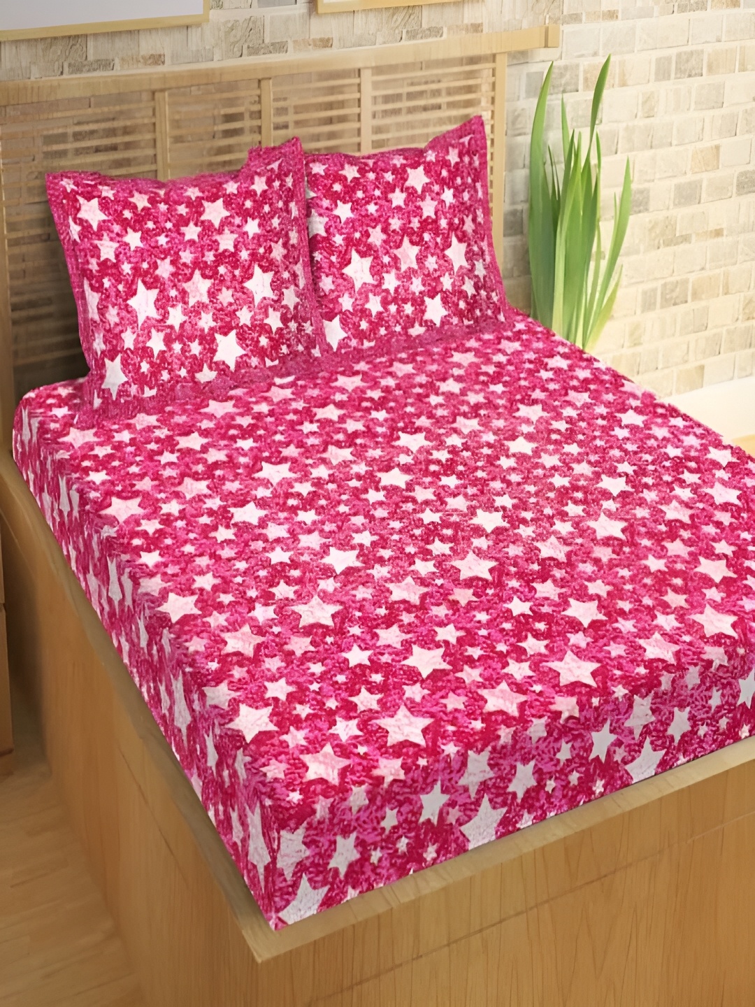 

Runjhun Pink & White Geometric 180 TC Queen Bedsheet with 2 Pillow Covers