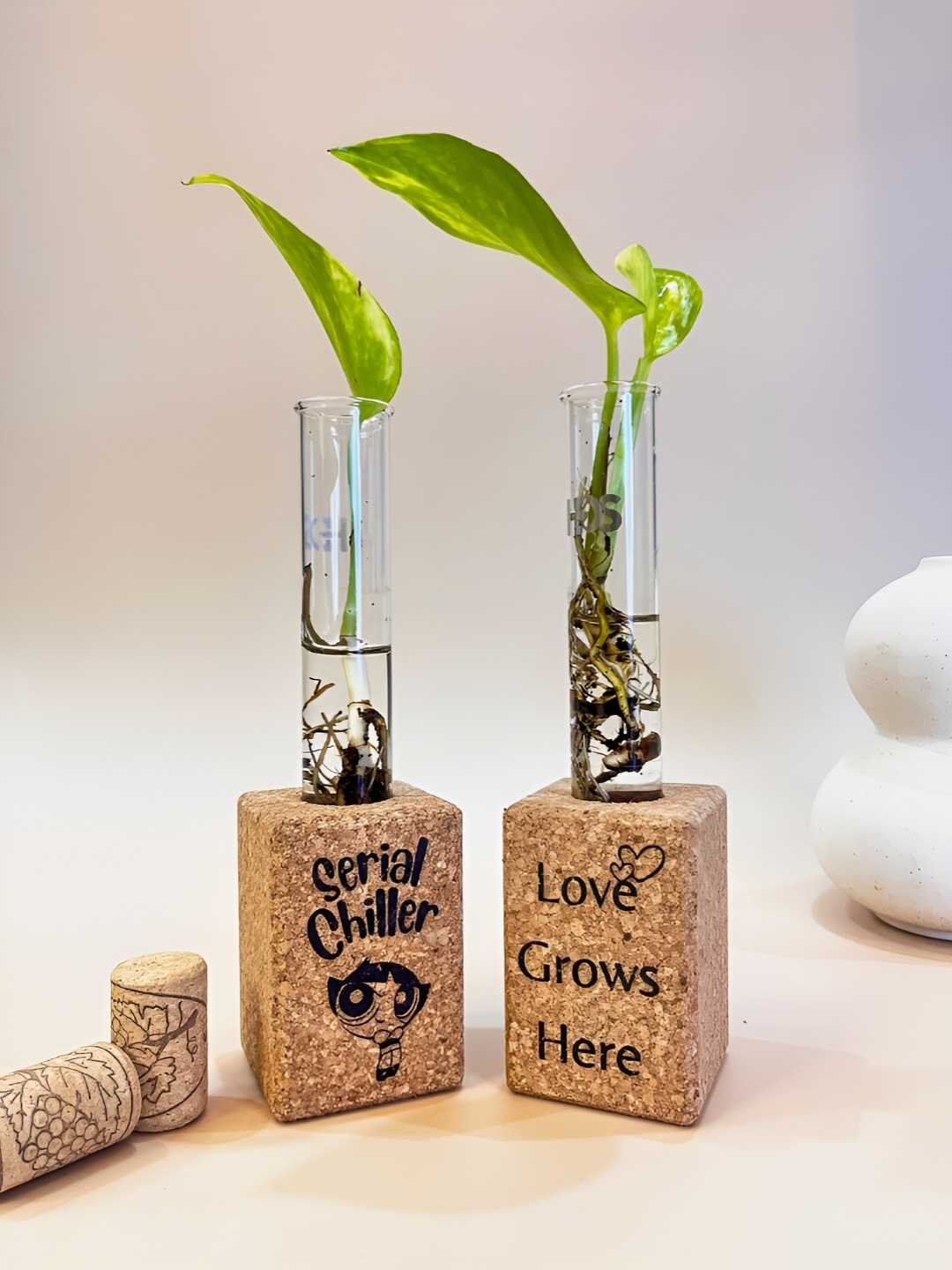 

Raw Yarns Beige 2Pcs Printed Wooden Planters