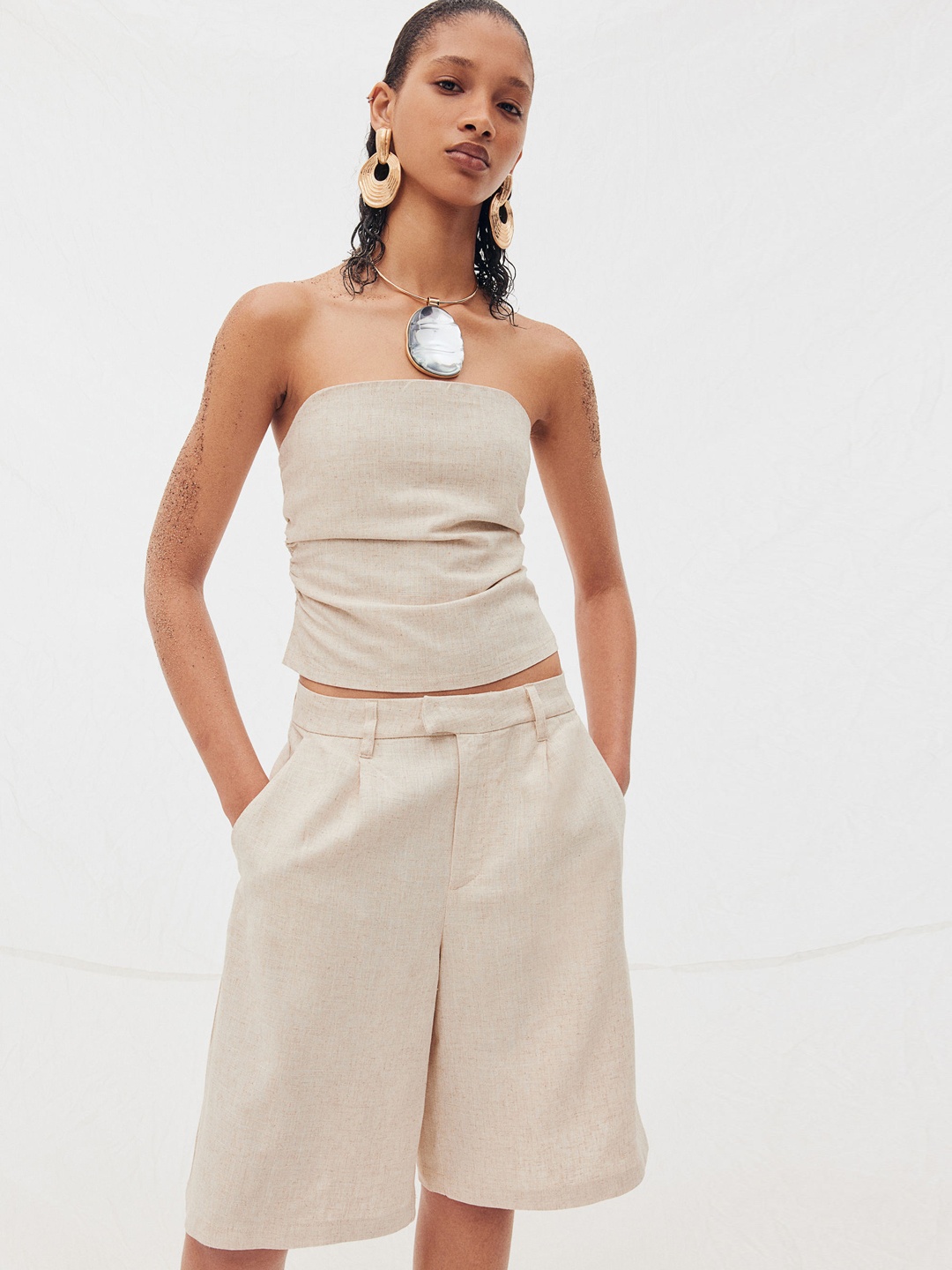 

H&M Women Linen-Blend Tailored Shorts, Beige