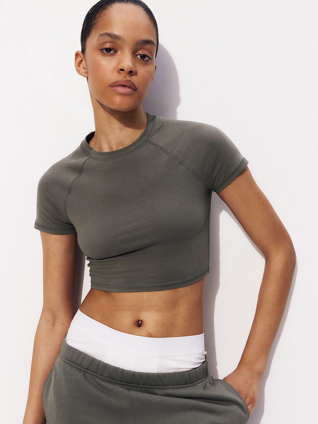 

H&M Cropped T-shirt, Olive