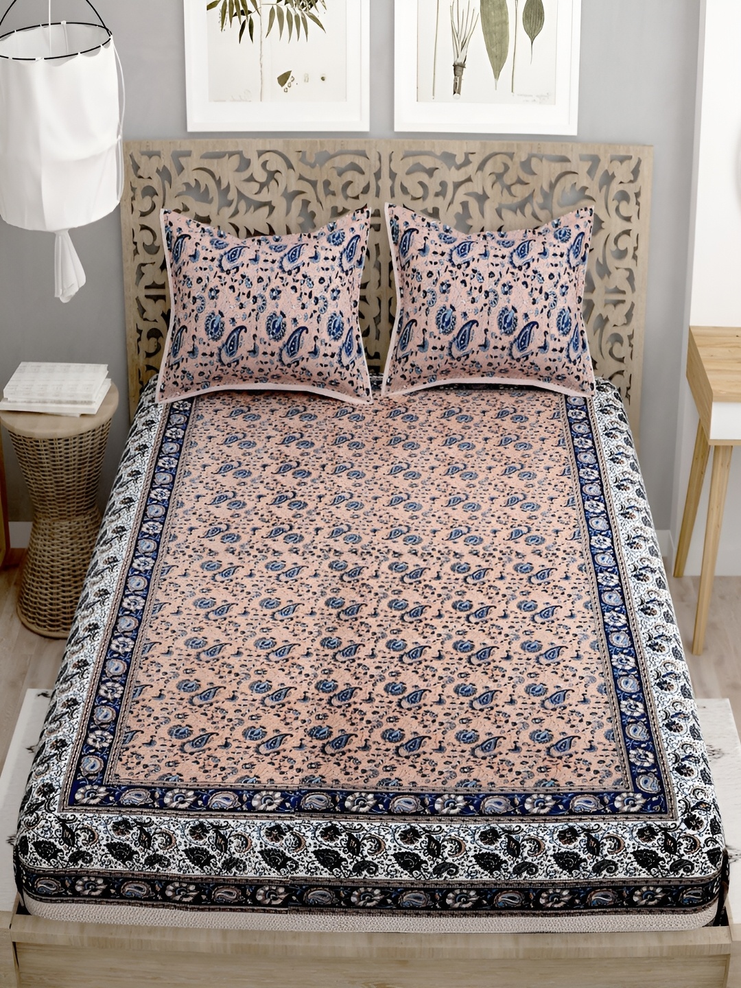 

Aura Grey & Blue Floral Pure Cotton 180 TC King Bedsheet With 2 Pillow Covers