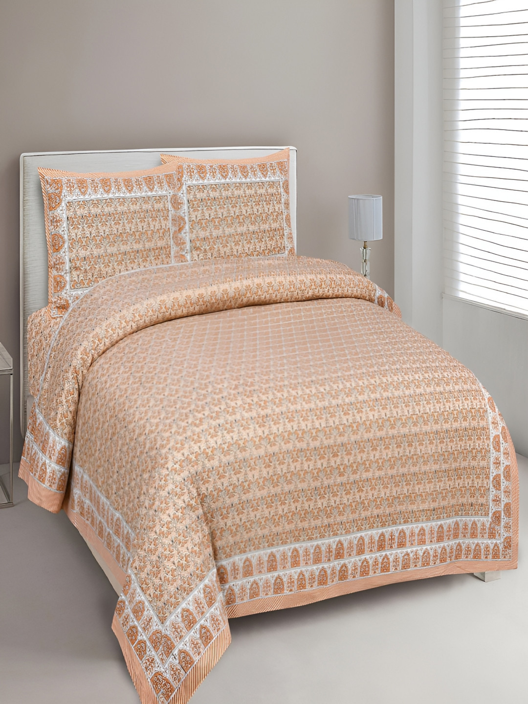 

Aura Orange & White Ethnic Motifs 180 TC Cotton King Bedsheet With 2 Pillow Covers