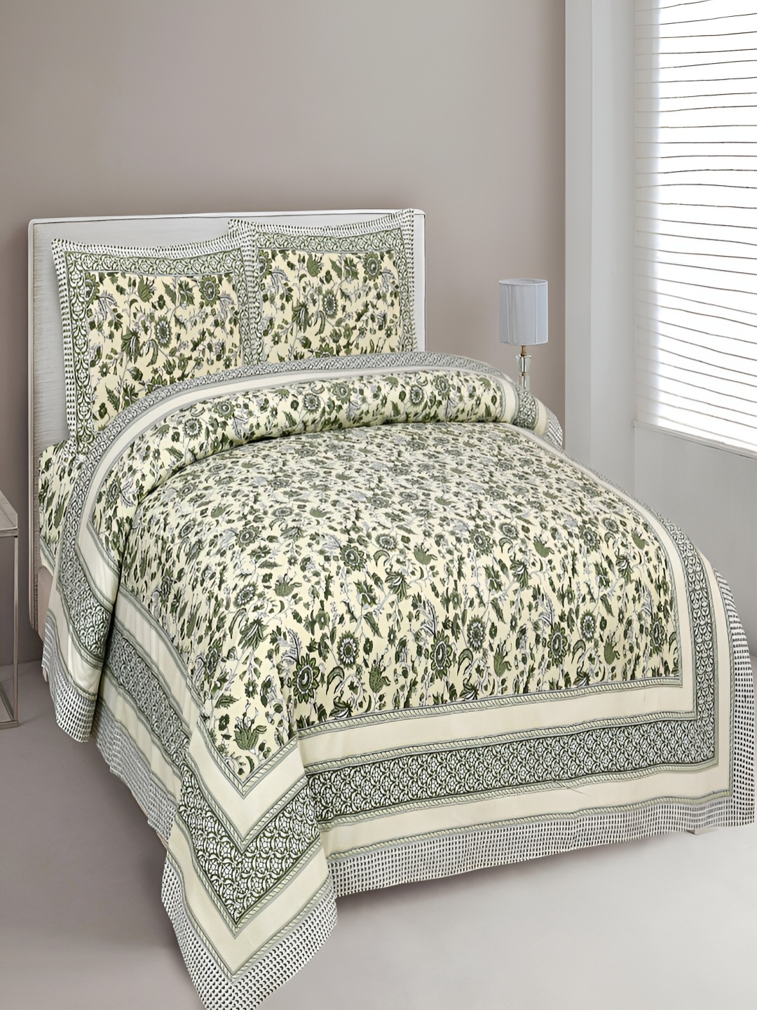 

Aura Green Floral 180 TC Cotton King Bedsheet With 2 Pillow Covers