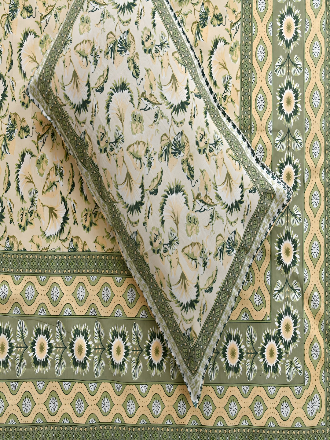 

Aura Green & Yellow Floral Cotton 180 TC King Bedsheet with 2 Pillow Covers