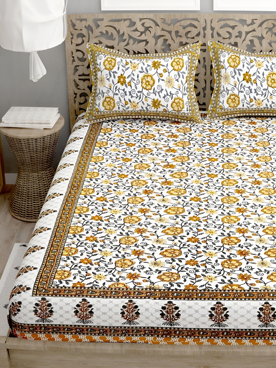 

Aura Brown & Yellow Ethnic Motifs Cotton 180 TC King Bedsheet With 2 Pillow Covers