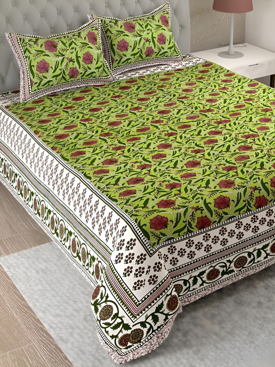 

Aura Green & Red Floral Cotton 180 TC King Bedsheet With 2 Pillow Covers