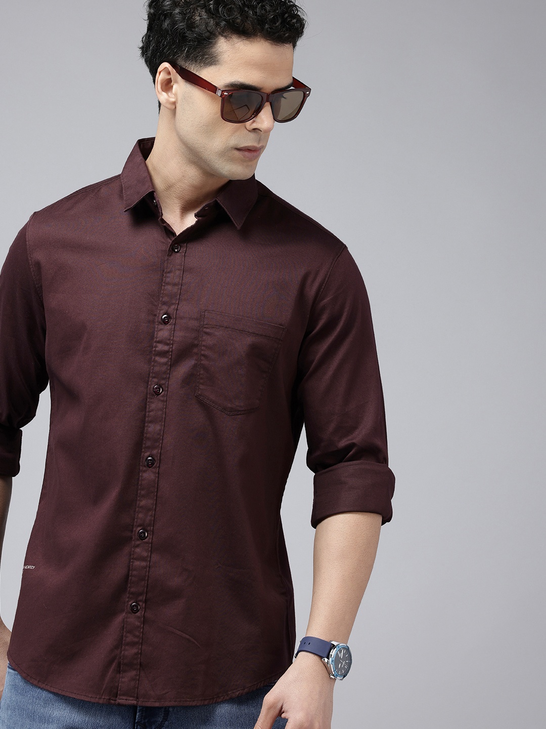 

SPYKAR Pure Cotton Slim Fit Opaque Casual Shirt, Maroon