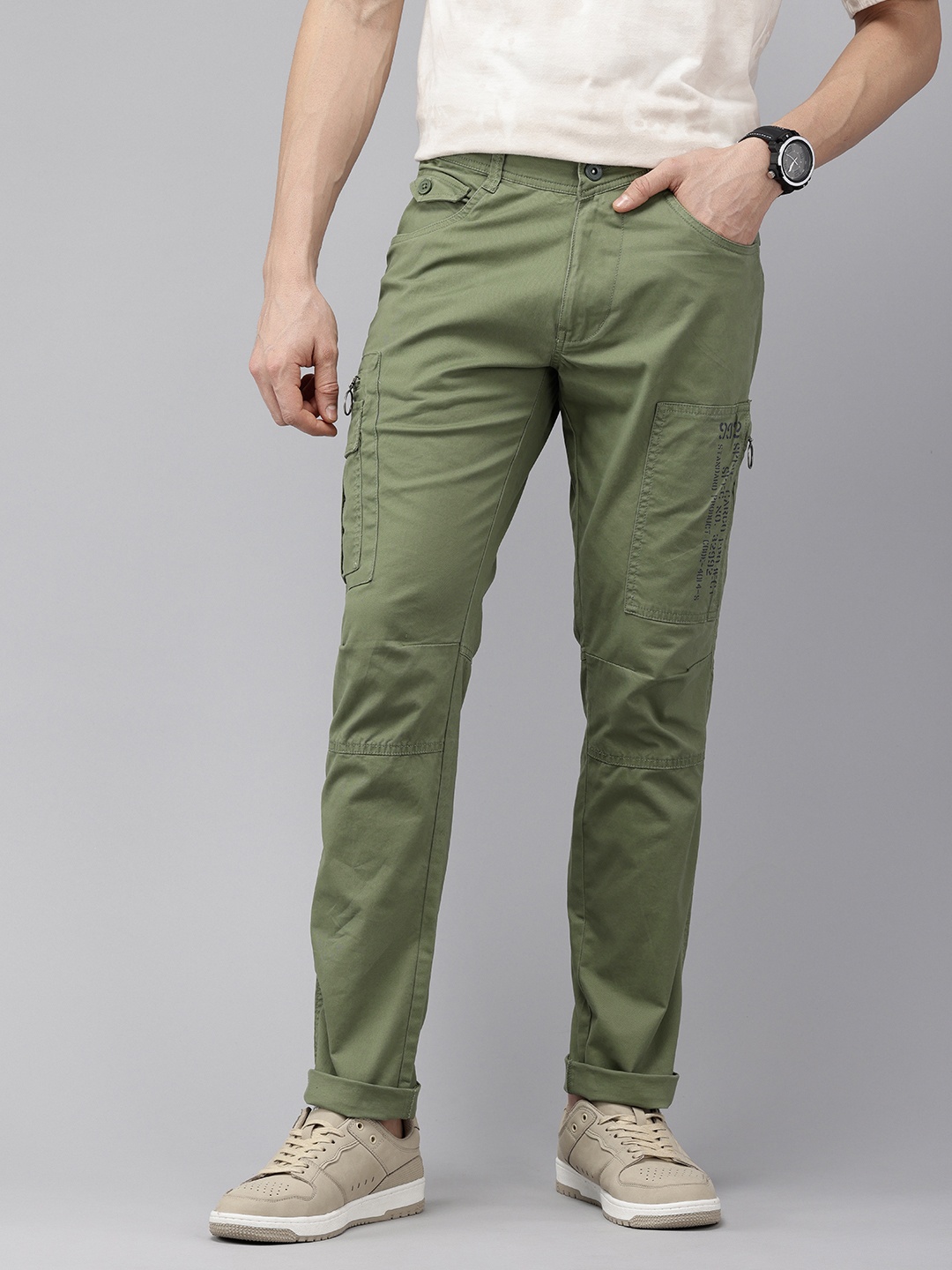 

SPYKAR Men Cargos Trousers, Green
