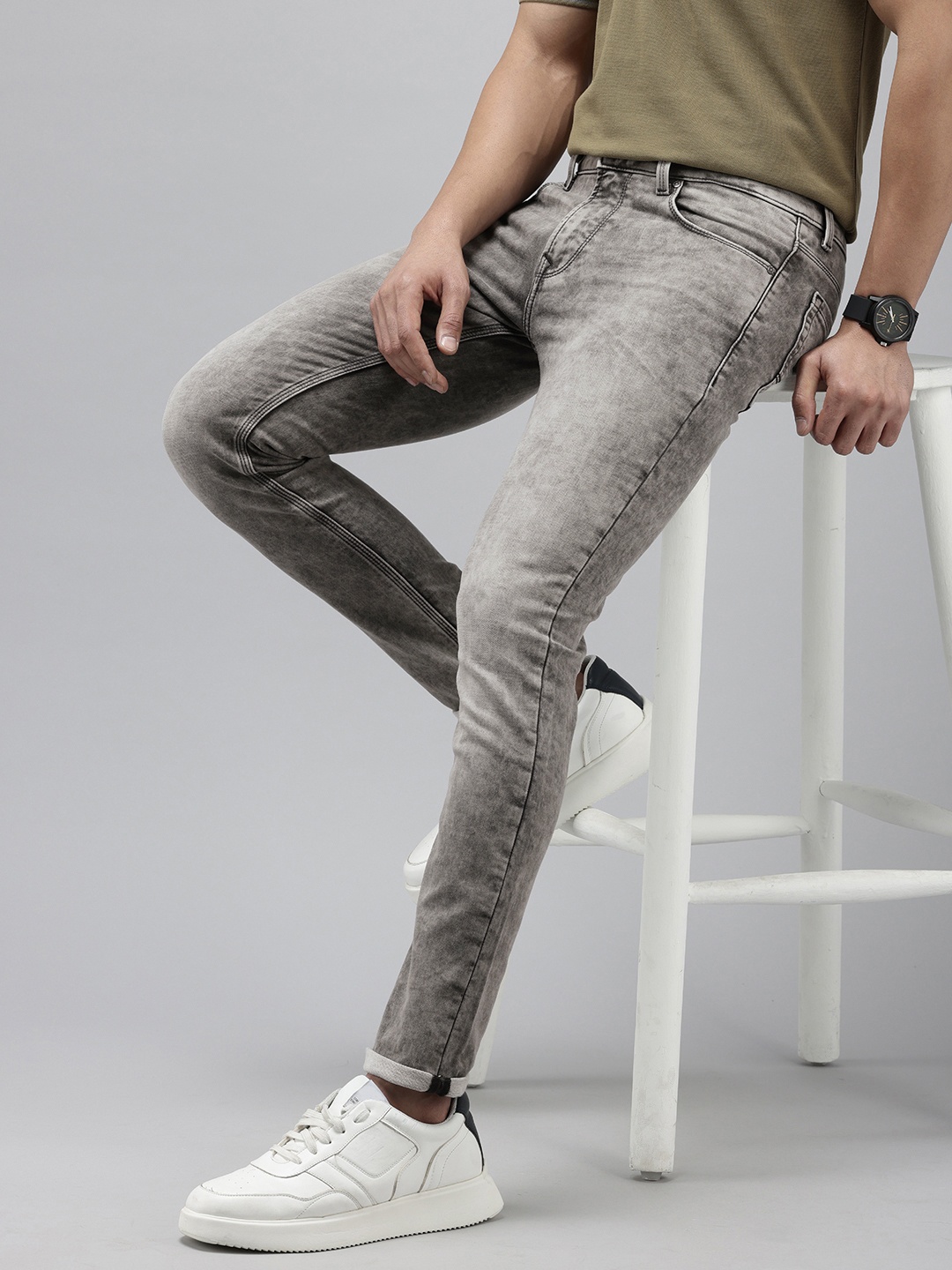 

SPYKAR Men Super Skinny Fit Low-Rise Heavy Fade Stretchable Jeans, Grey