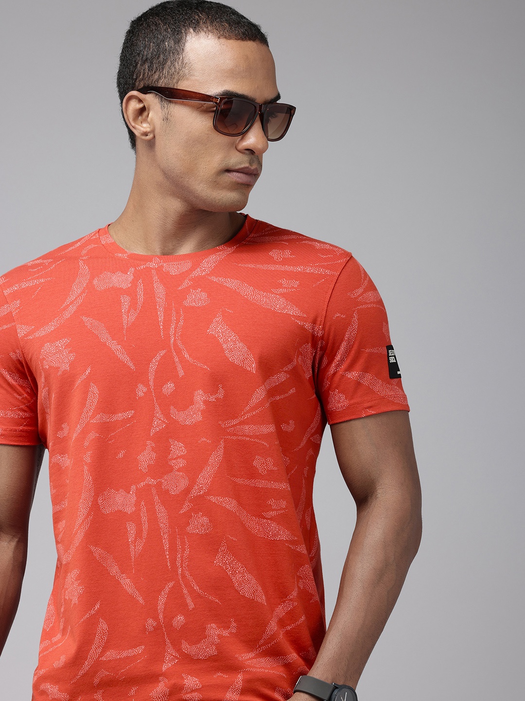 

SPYKAR Graphic Printed Slim Fit T-shirt, Rust