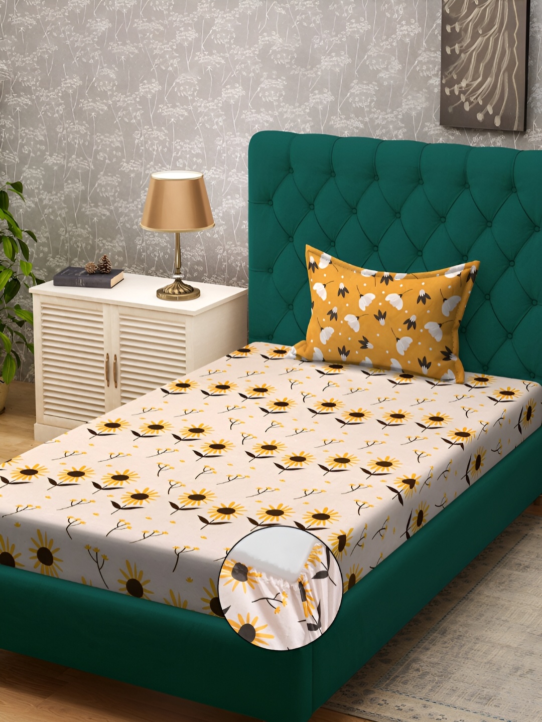 

KLOTTHE Peach Colored Printed Fitted 300 TC Single Bed Bedsheet With Pillow Cover