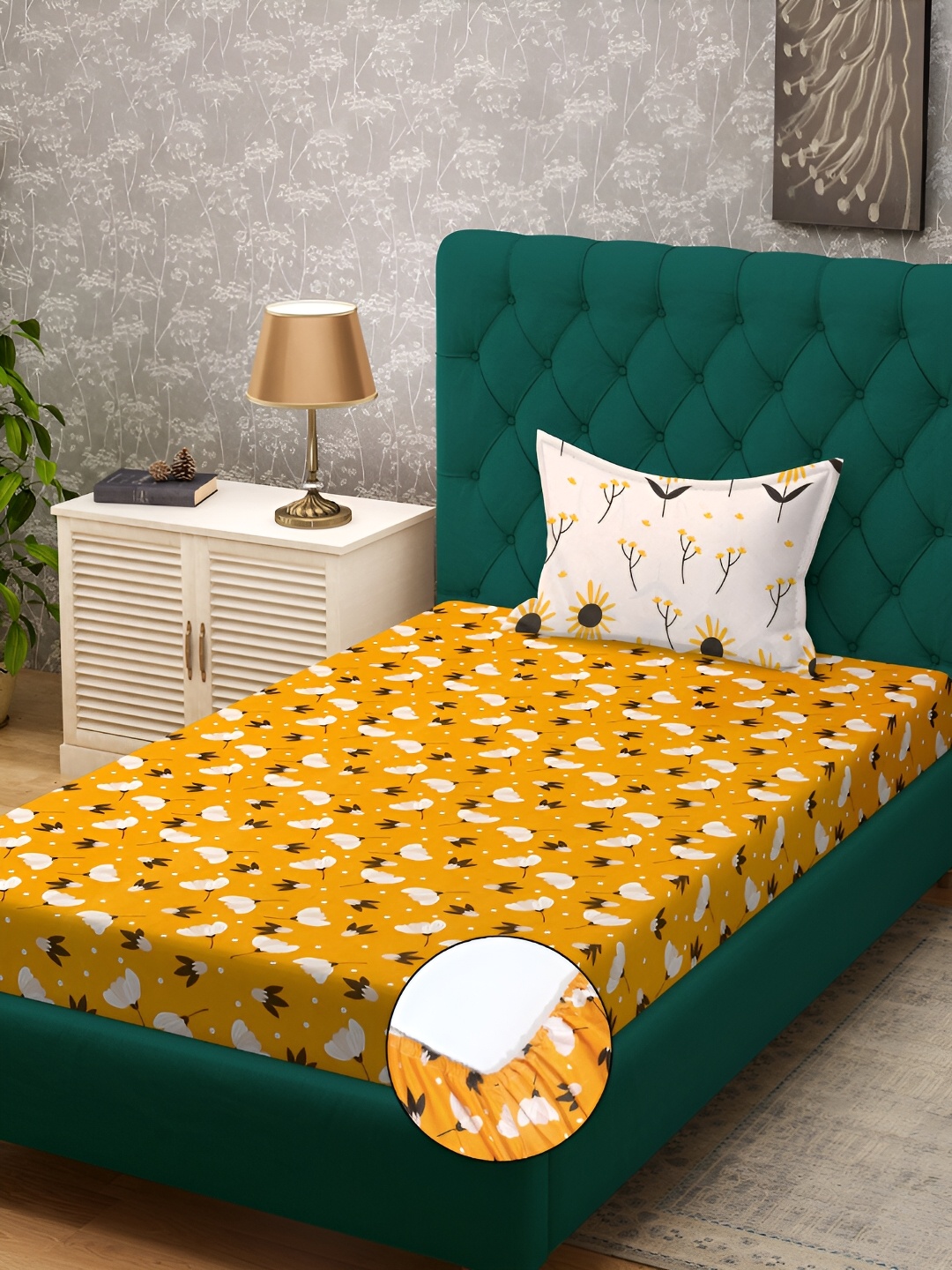 

KLOTTHE Yellow & White Floral Printed Fitted 300 TC Single Bedsheet With Pillow Cover