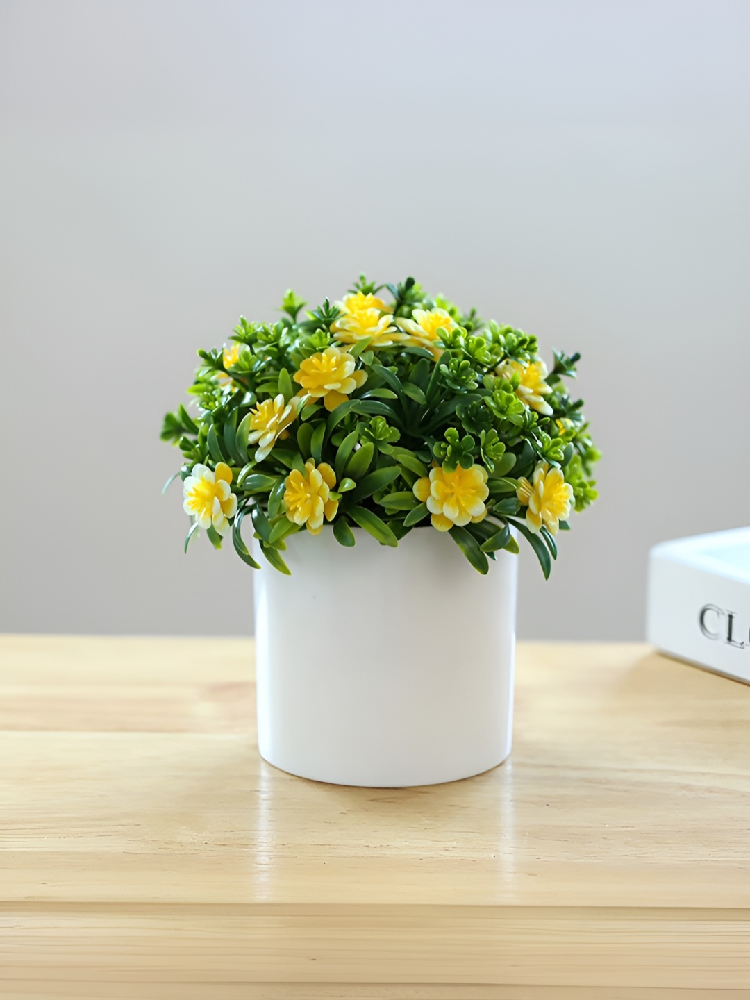 

UMAI Yellow Artificial Flower With Pot