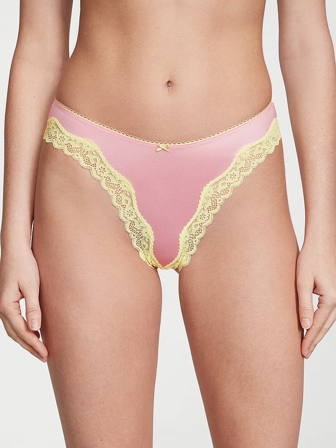 

Victoria's Secret Fun & Flirty High-Leg Scoop Mid-Rise Thongs Briefs, Pink