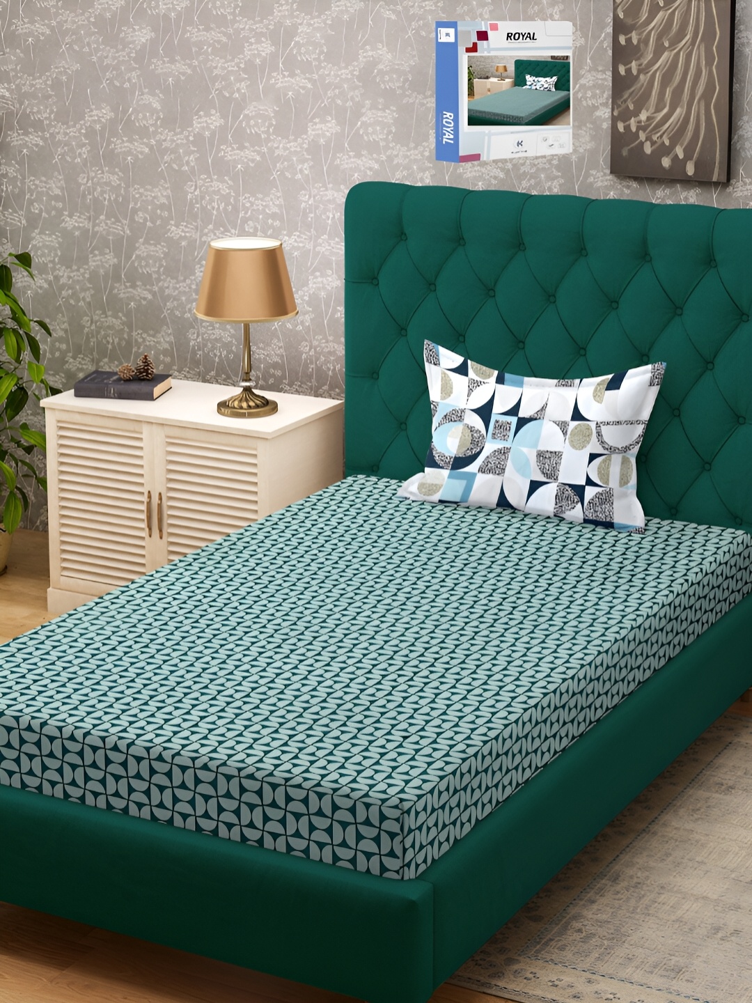 

KLOTTHE Green Geometric Printed 300 TC Single Bedsheet Set in Book Fold Packing